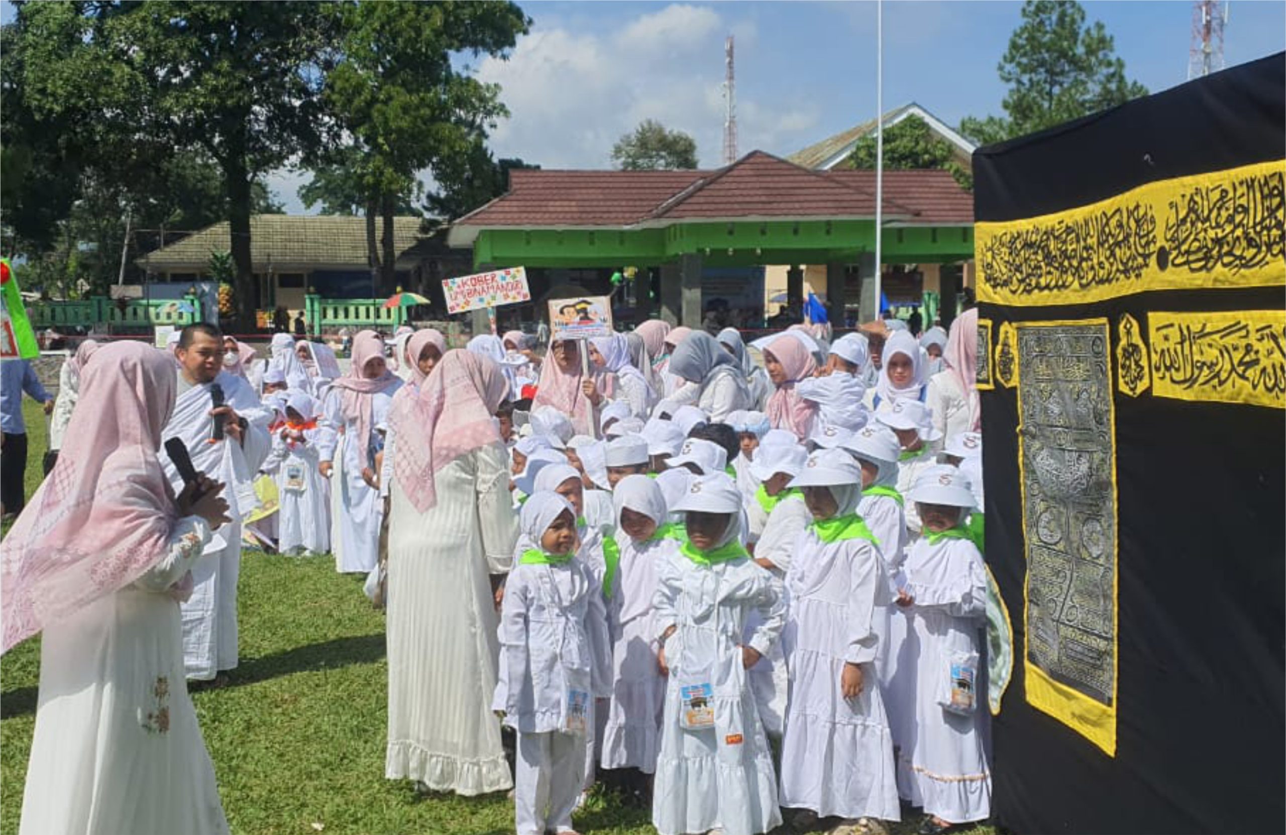 Bangun Wawasan lebih dini, Himpaudi Jalancagak bekerjasama dengan As-Syifa Al-Khoeriyyah gelar Manasik Haji