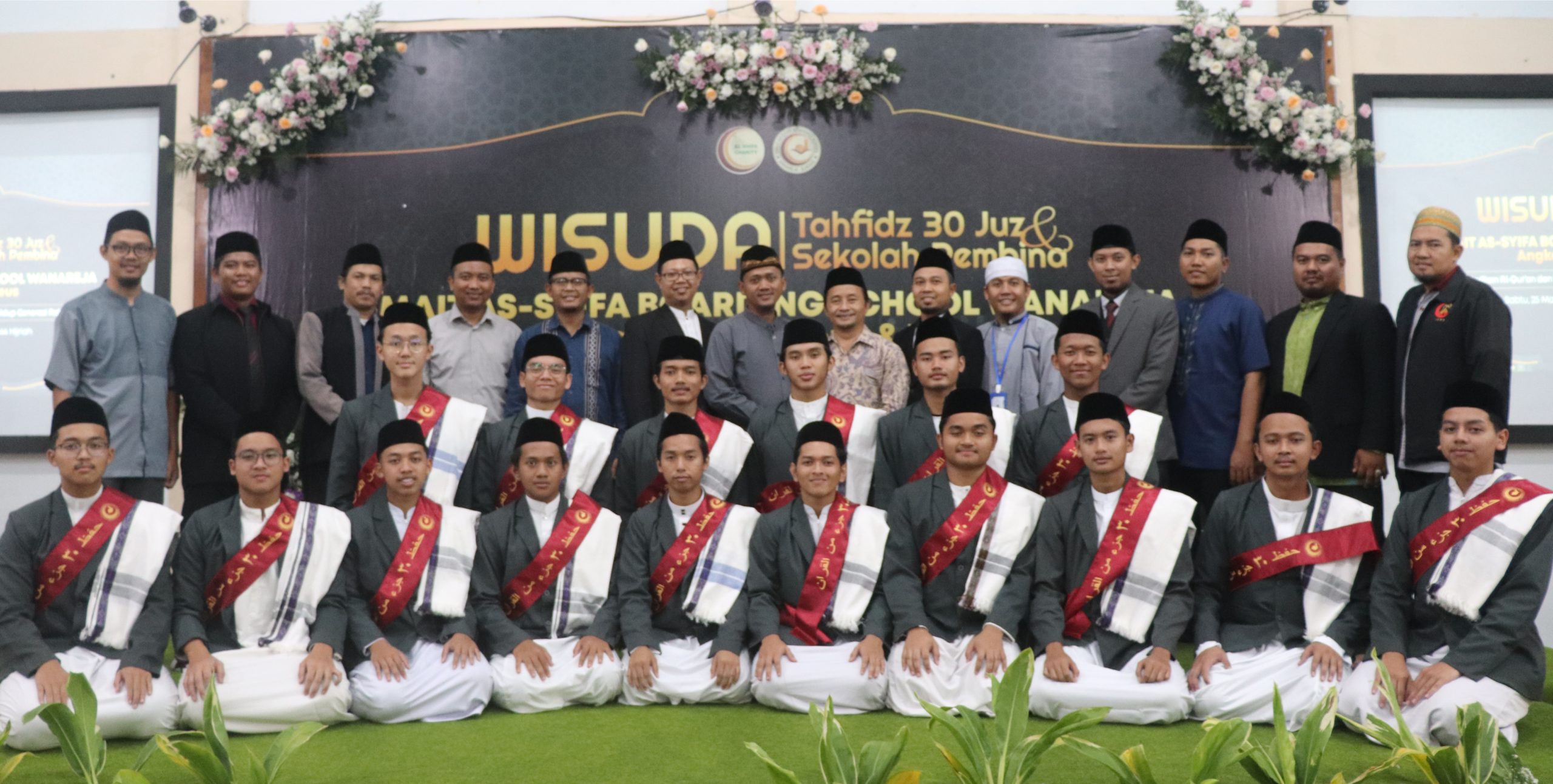 SMAIT As-Syifa Boarding School Wanareja Gelar Wisuda Tahfidz 30 Juz dan Sekolah Pembina